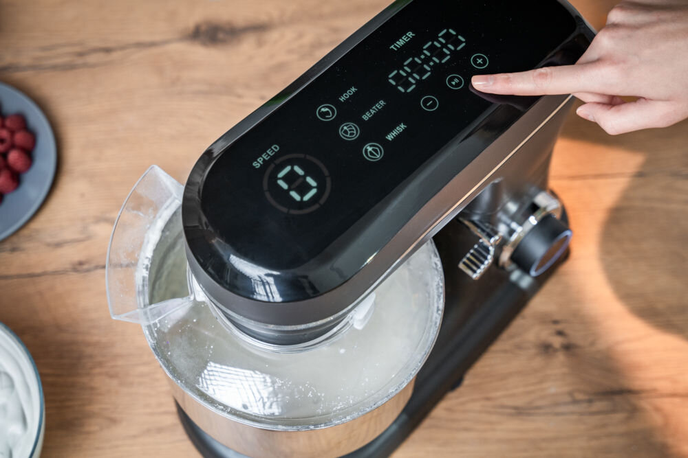 Robot planetarny GÖTZE & JENSEN SB400K ustawianie timera na wyświetlaczu na górze urządzenia