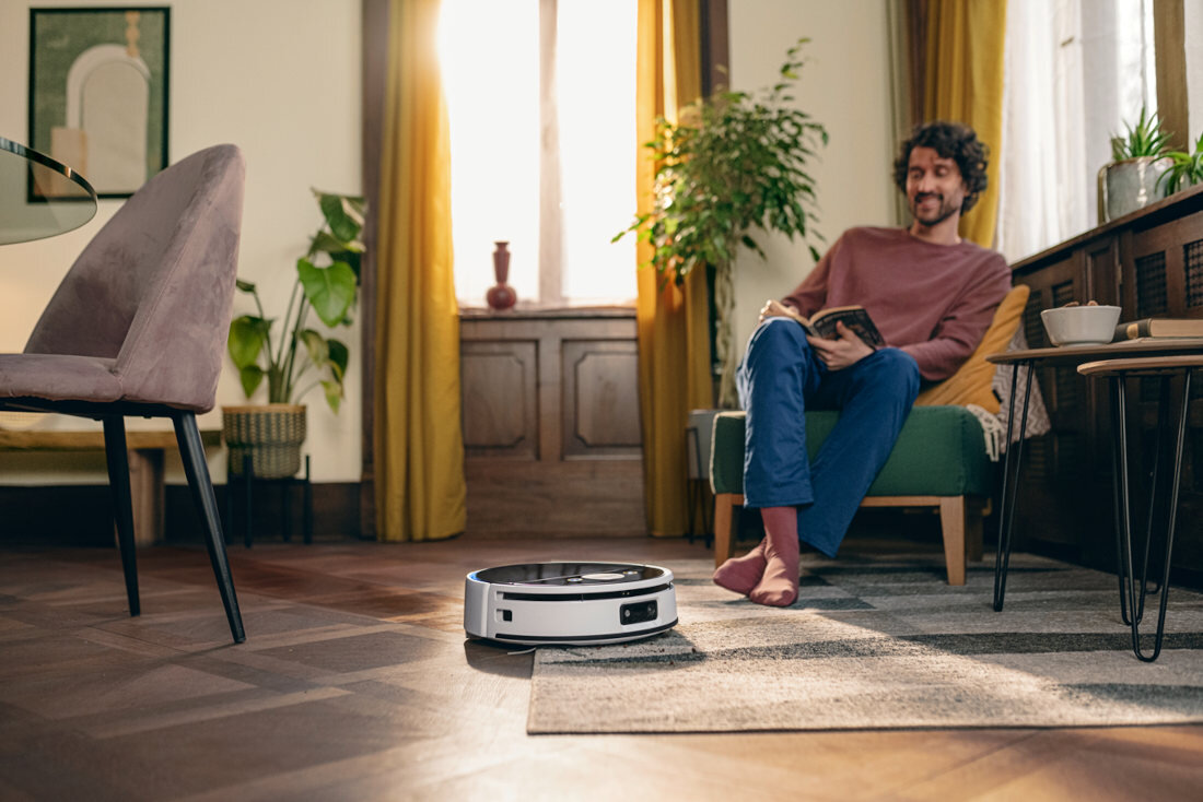 Robot sprzątający KARCHER RVF 7 1.269-680.0 mopowanie dywanów >System rozpoznawania powierzchni unoszenie wałka podłogi twarde są myte z odpowiednim naciskiem suche i czyste