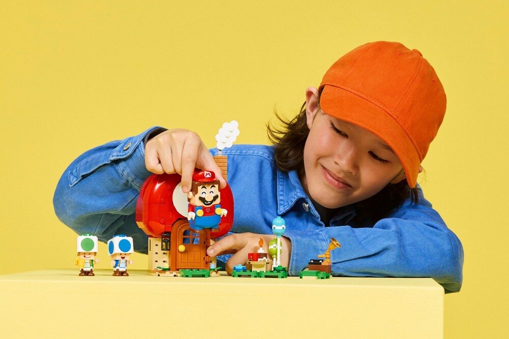 LEGO 72041 Super Mario Toad i domówka szczegółowy Dom Toada z kuchnią i sypialnią  elementy opis konstrukcji wiek
