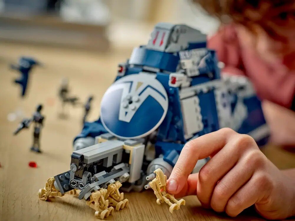 Розміри транспортера сепаратистів MTT™ із серії LEGO 75435 Star Wars із часів битви за Фелуцію становлять понад 15 см у висоту, 29 см у довжину та 13 см у ширину.