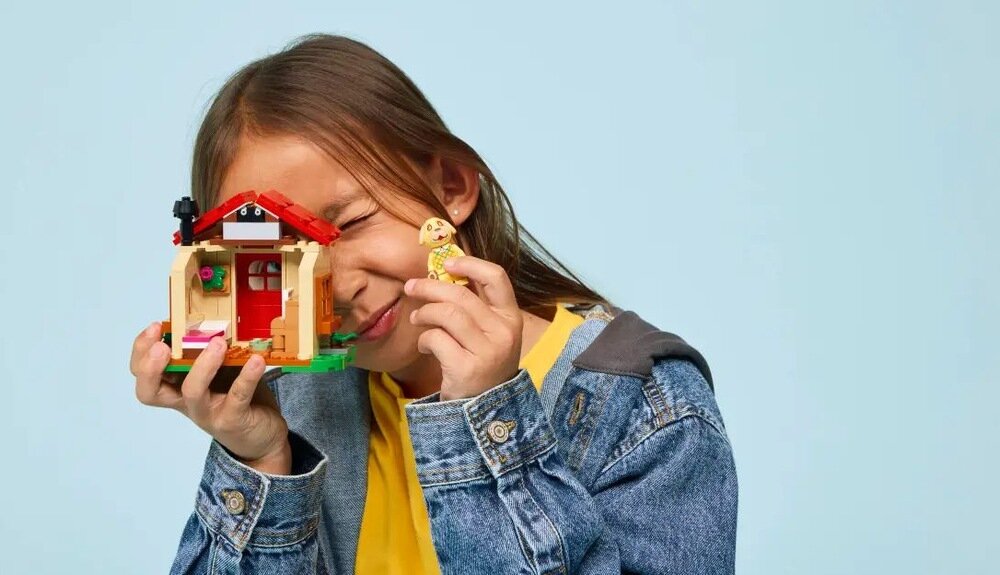 LEGO 77058 Animal Crossing Przytulny dom Goldie Prezent  piesek minifigurka stół piknikowy