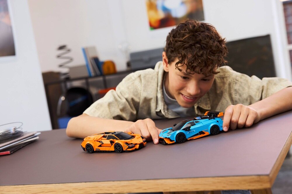 LEGO 77238 Speed Champions Lamborghini Revuelto i Huracán STO Dwie minifigurki