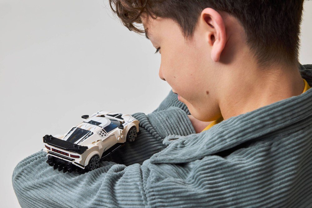 LEGO 77240 Speed Champions Hipersamochód Bugatti Centodieci Bugatti EB 110 elementy opis konstrukcji wiek