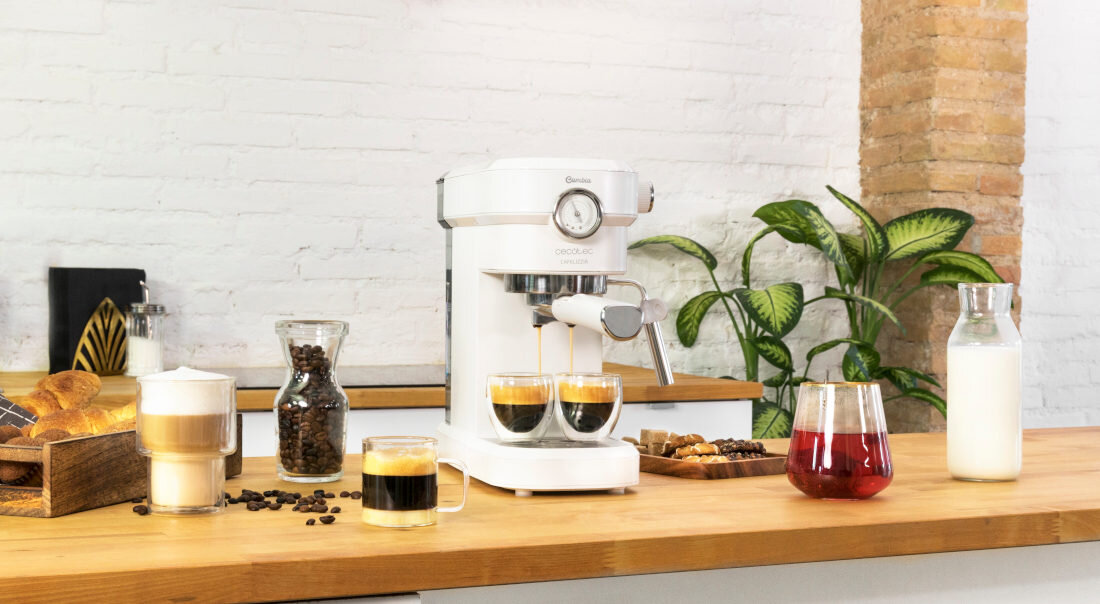 Ekspres CECOTEC Cafelizzia 790 Pro Bialy elegancki wyglad design