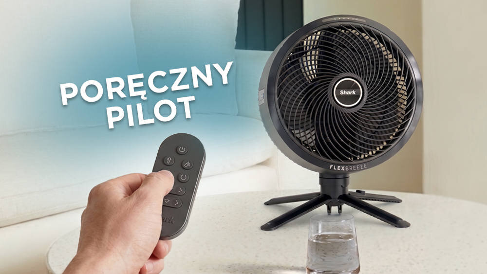 Na obrazie widoczny jest wentylator z logo \'Shark\' oraz napis \'FLEXBREEZE\' na podstawie. Obok znajduje się ręka trzymająca pilot, a w tle widoczny jest tekst \'PORĘCZNY PILOT\'.