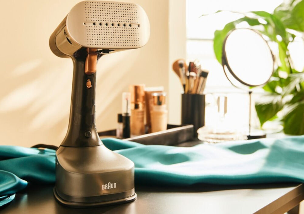 Parownica do ubrań (Steamer) BRAUN GS7077BK Szybkie nagrzewanie czas prasowanie