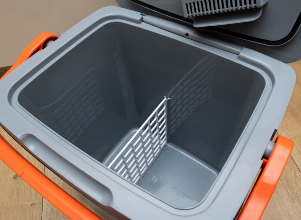 Lodówka turystyczna ELDOM TL110 Frozzy komfort obsługi pojemność wygodny uchwyt lampka kontrolna blokada pokrywy