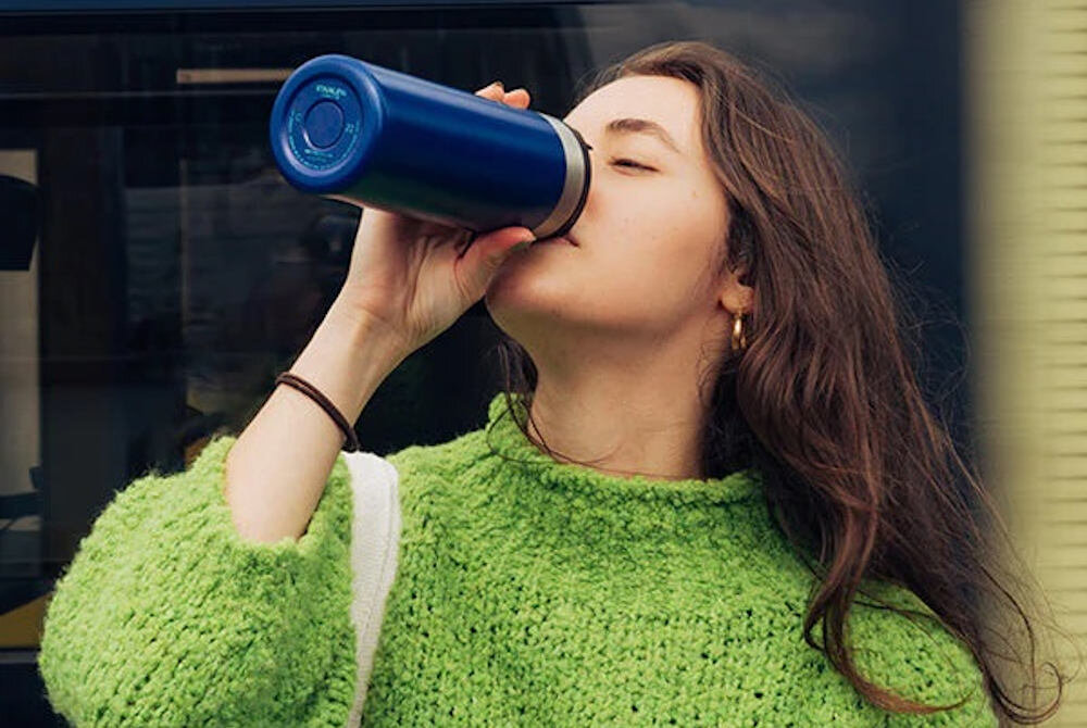 Kubek termiczny STANLEY AeroLight Kremowy 600 ml Lekka konstrukcja  o 33% lżejsza niż standardowe metalowe naczynia ze stali nierdzewnej