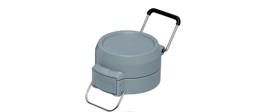 Butelka termiczna STANLEY Quick Flip Różowy 700 ml Wygodne przenoszenie Metalowy uchwyt łatwe noszenie przypięcie jej do plecaka