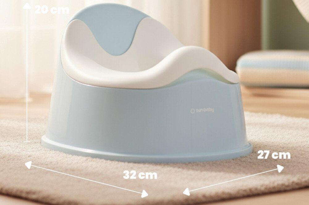 Na obrazie widoczny jest biało-niebieski nocnik z logo \'sun baby\', umieszczony na dywanie. Obok nocnika znajdują się wymiary: 20 cm, 27 cm i 32 cm.