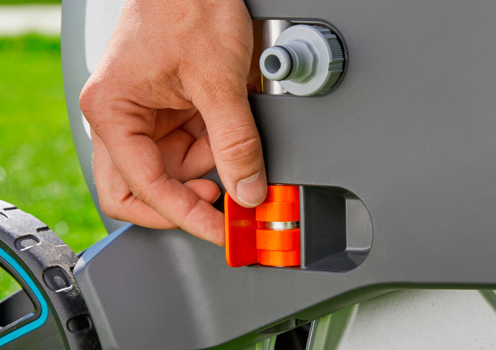 Wózek na wąż GARDENA CleverRoll L Easy metal 18550-20 latwe przechowywanie i transportowanie wezy ogrodowych porzadek oszczednosc miejsca wygodne podlewanie szybkie zwijanie weza bez platania stabilna konstrukcja mobilnosc system ochrony przed wyciekami