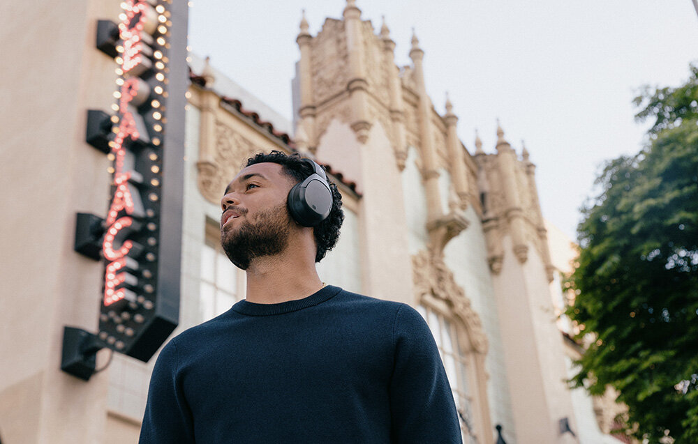 Słuchawki nauszne EDIFIER W830NB ladowanie czas pracy akumulator dzialanie