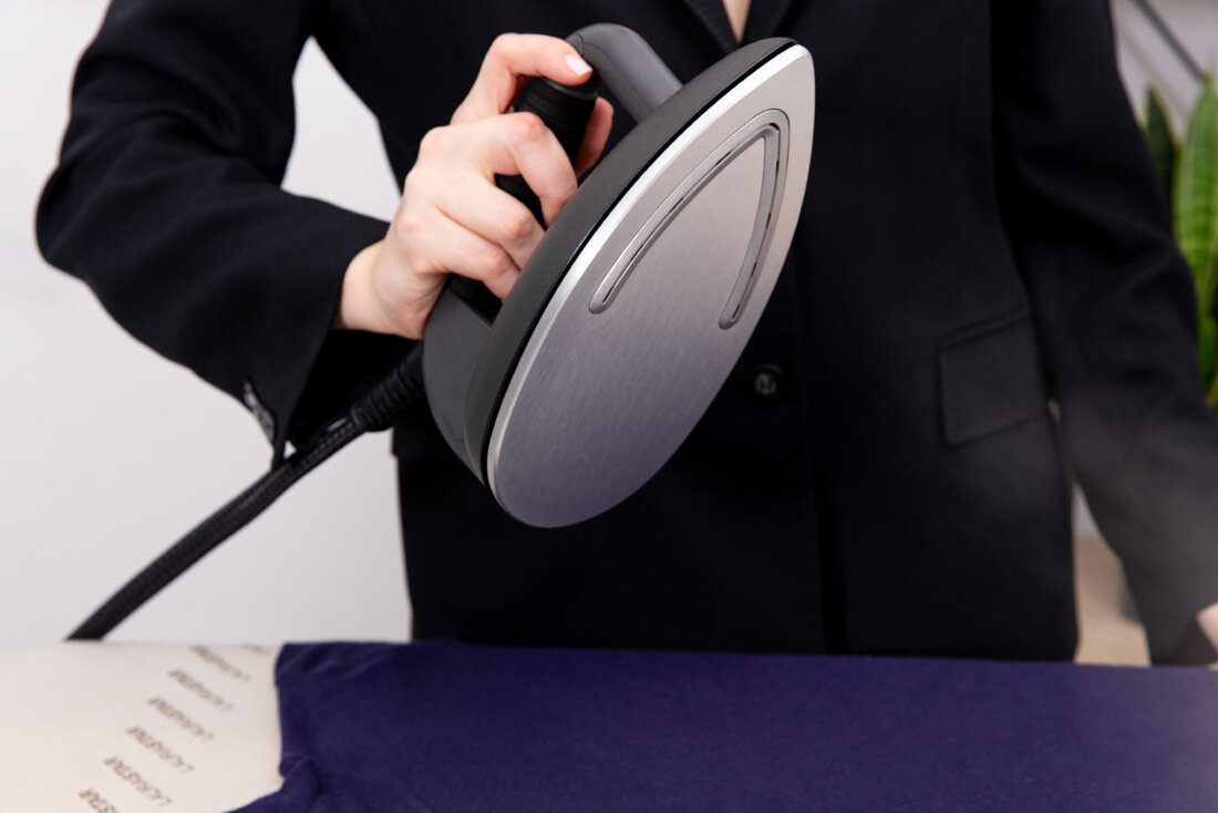 Generator pary LAURASTAR Lift Xtra Titan stopa żelazka 3D technologia para pulsacyjna kolor kolorystyka