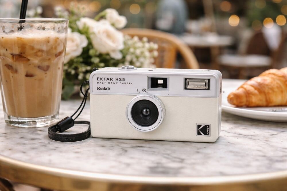 KODAK EKTAR H35 obiektyw 22 mm f9.5 migawka 1/100 s wizjer optyczny