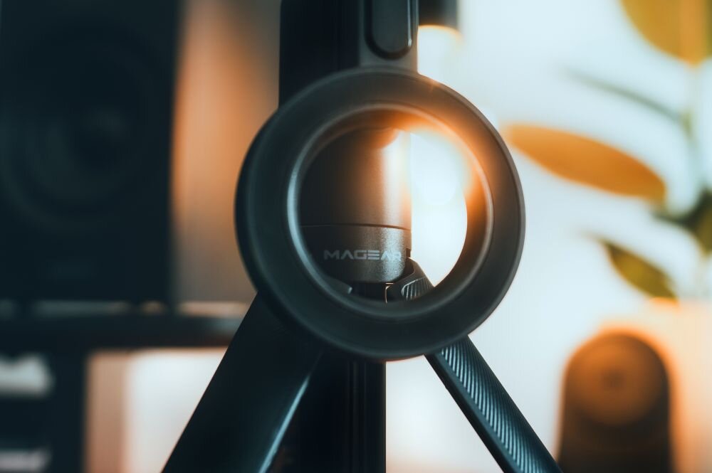 ENERGEA MagPod solidny teleskopowym ramieniem 135 cm Wzmocniony aluminiowy rdzeń Maksymalny udźwig do 3 kg etui magnetycznym - mocnowanie magsafe