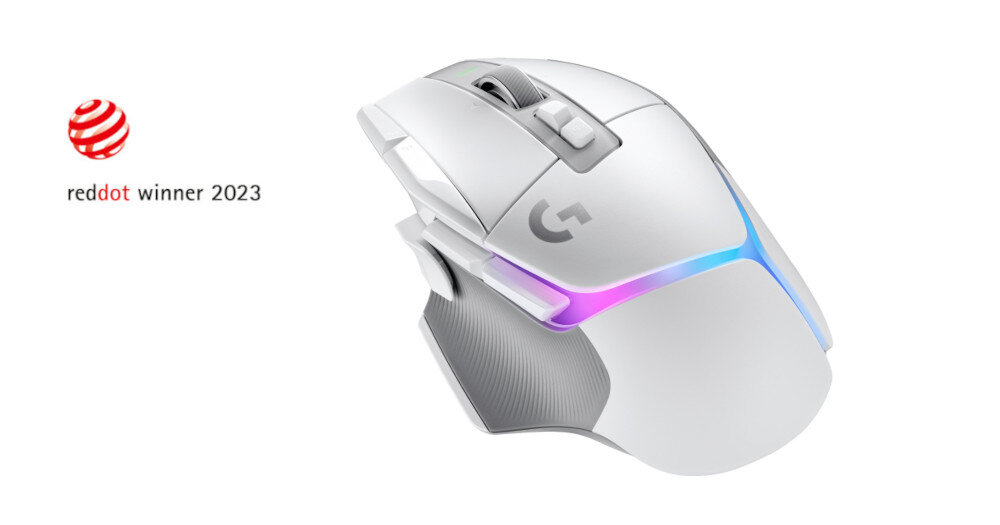 Biała mysz komputerowa z podświetleniem RGB i logo \'G\' na powierzchni. Obok znajduje się tekst \'reddot winner 2023\'.