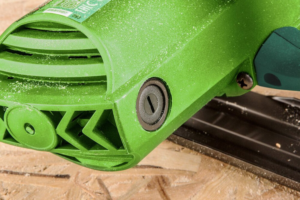 Pilarka tarczowa VERTO 52G684 silnik moc 1200 W maksymalna prędkość obrotowa do 5000 obr/min