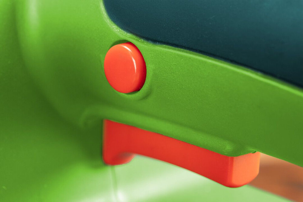 Szlifierka taśmowa VERTO 51G707 dwumateriałowy uchwyt blokada włącznika niewielka masa waga 2,75 kg poziom mocy akustycznej 104,3 dB