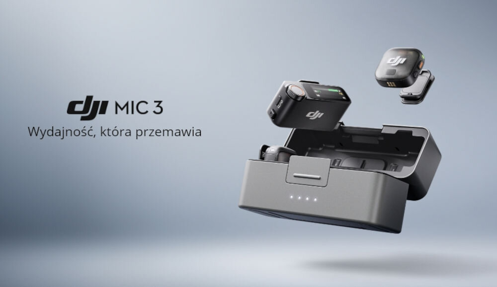 Nadajnik DJI Mic 3 prezentacja zestawu w etui na szaro-niebieskim tle z gradientem nadajnik i odbiornik lewitujące w powietrzu wraz z etui obok napis z marką i modelem