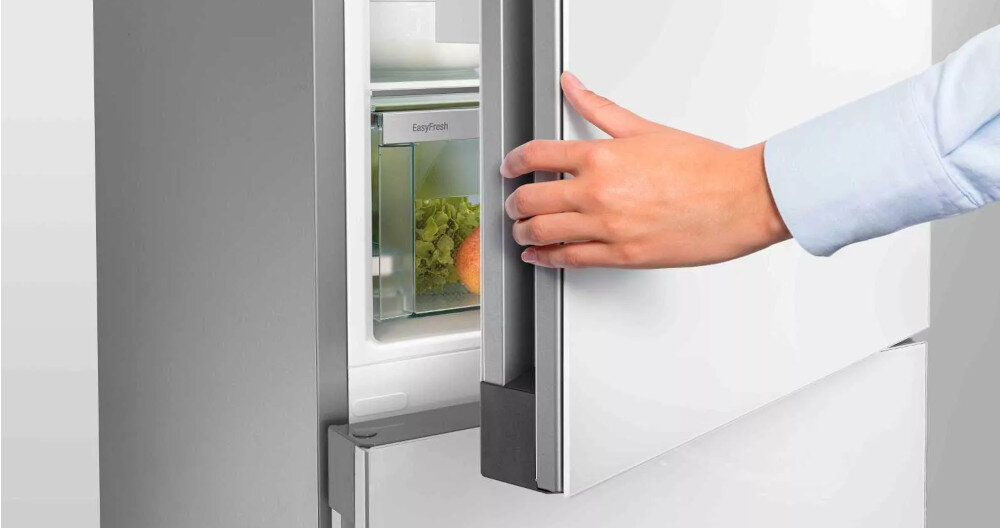 CHŁODZIARKA LIEBHERR CBNsdc 573i EASYFRESH uchwyt Wpuszczany wygoda otwieranie ergonomia komfort zintegrowany dopasowanie wygoda bezpieczeństwo