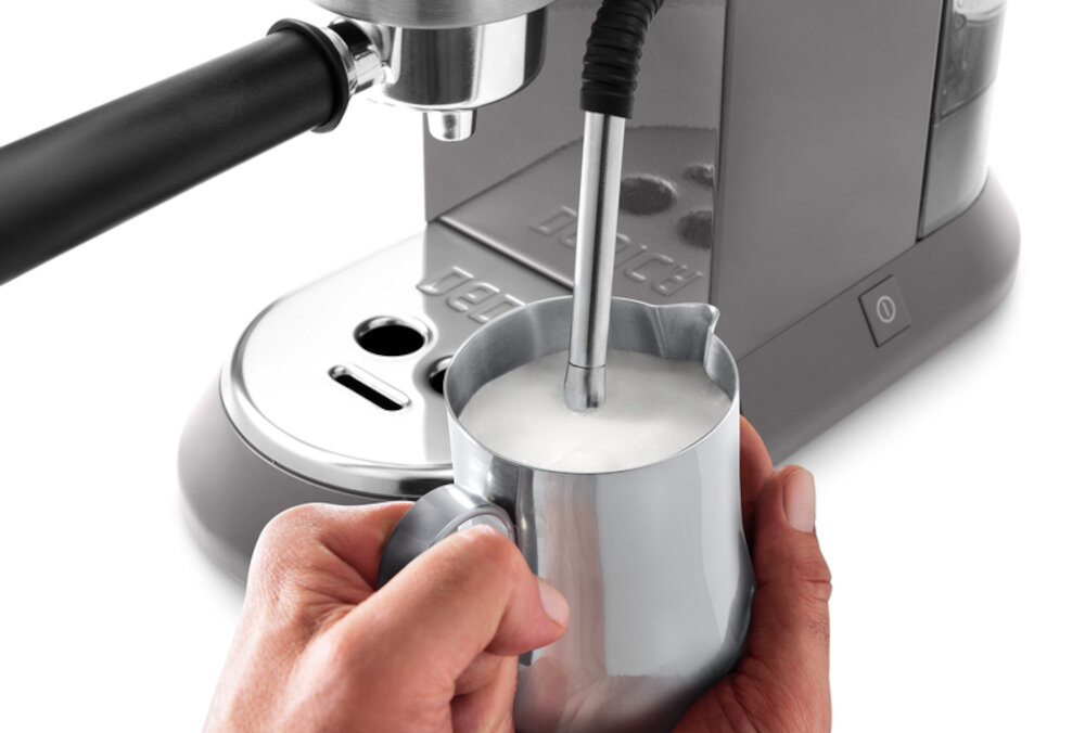 Ekspres DELONGHI Dedica EC885.GY dysza do spieniania mleka kawa latteart