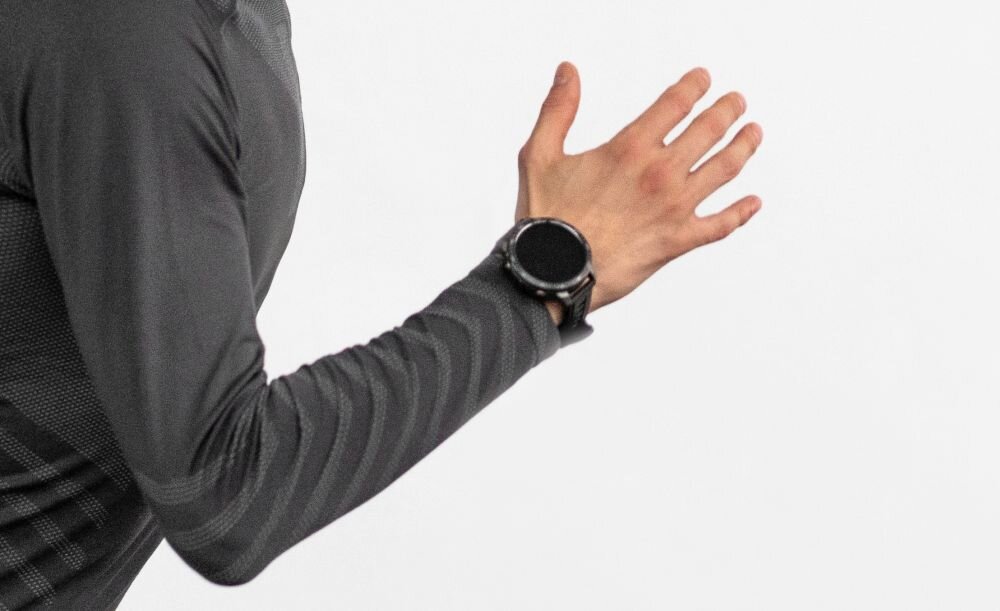 Smartwatch BEMI Tracker ekran bateria czujniki zdrowie sport pasek ładowanie pojemność rozdzielczość łączność sterowanie krew puls rozmowy smartfon aplikacja