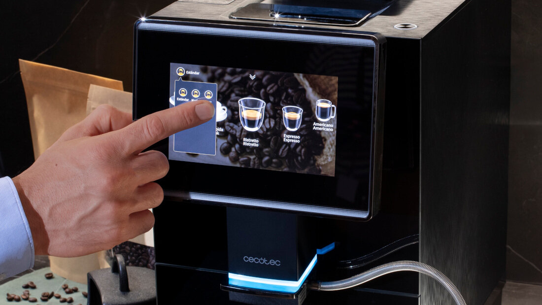 Ekspres CECOTEC Cremmaet Touch OCS Indywidualne ustawienia smaku Regulując intensywność napoju ilość ziaren czy temperaturę kawa Funkcja zapisu profili dla 8 osób