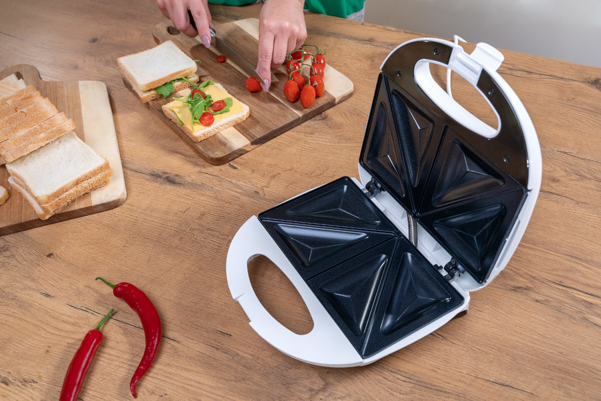 Opiekacz GÖTZE & JENSEN SM101 nieprzywierajaca powloka