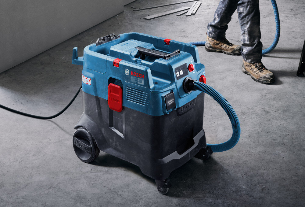 Odkurzacz warsztatowy BOSCH Professional Gas 400 A 5-metrowy waz srednica 35 mm komfort efektywnosc pracy swoboda poruszania sie antystatyczny bezpieczenstwo pracy wygoda szybkosc