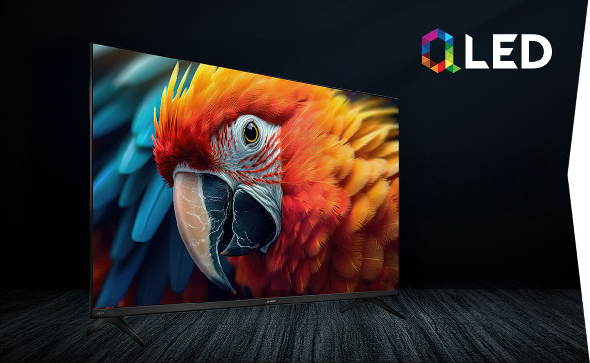 Telewizor SHARP 32HE3745E 32 QLED TiVo OS przedzielony na pół ekran porównanie zwykłego ekranu z hdr high dynamic range