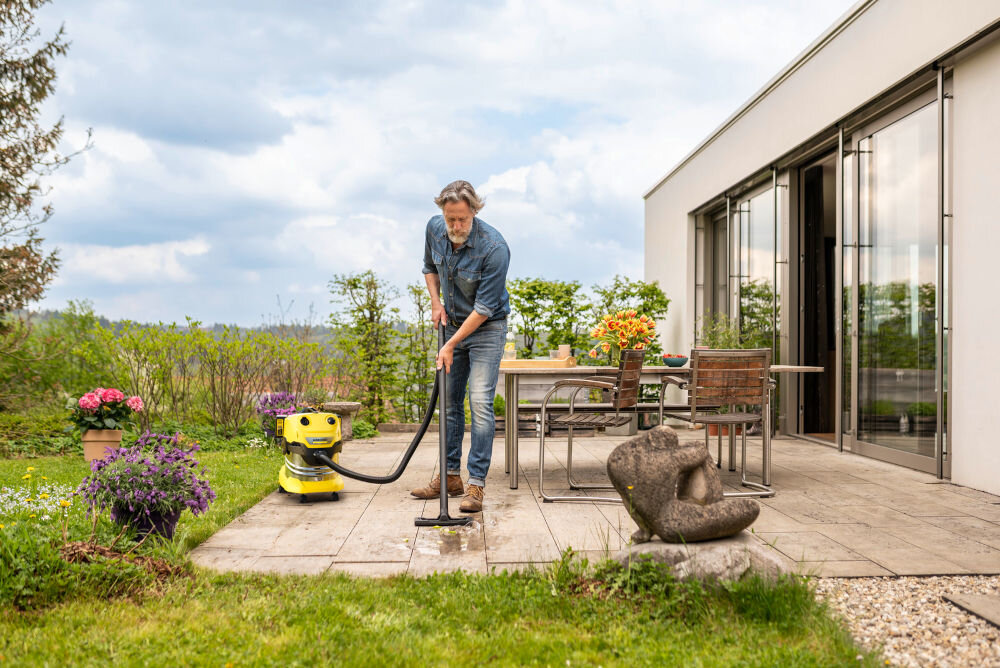 Odkurzacz KARCHER WD 4-18 S Dual Battery Set V-20/22 1.628-626.0 2 funkcja odkurzania na sucho i mokro dwa akumulatory o mocy 18 V działanie silnika 36 V imponująca siła ssania około 180 AW uniwersalny charakter drobne i większe zanieczyszczenia praca bezprzewodowa pełna swoboda i wygoda