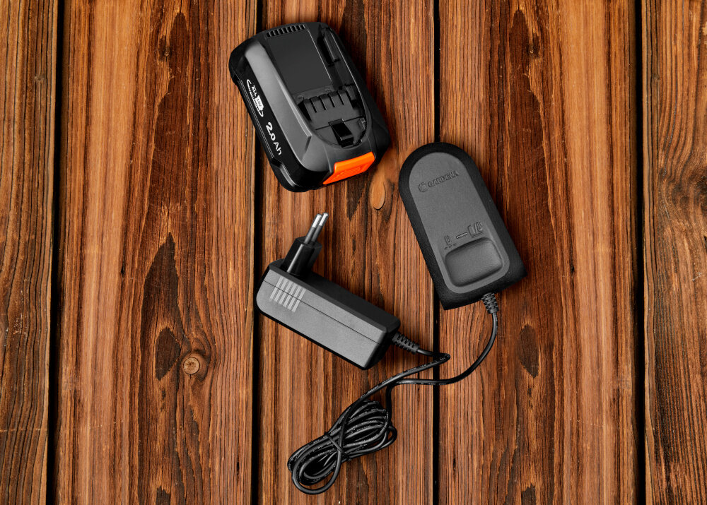 Ładowarka GARDENA P4A AL 1810 CV 14900-20 moc 1 A optymalna predkosc ladowania