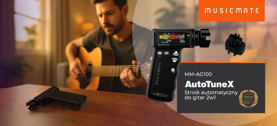 Automatyczny stroik tuner gitarowy MUSICMATE MM-AG100 AutoTuneX precyzja wygoda szybkie strojenie, osoba z gitarą w rękach, urządzenie leżące na stole