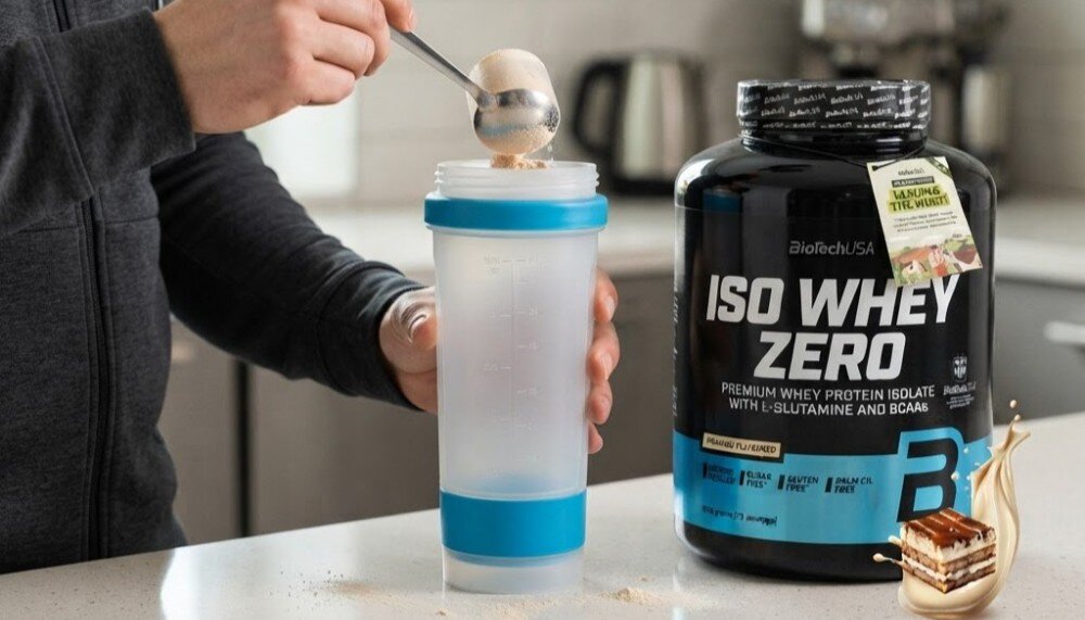 Odżywka białkowa BIOTECH Iso Whey Zero Tiramisu (1816 g) Bez cukru