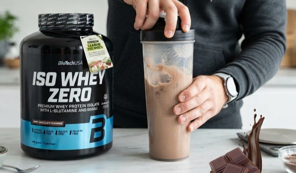 Odżywka białkowa BIOTECH Iso Whey Zero Ciemna czekolada (1816 g) Bez cukru