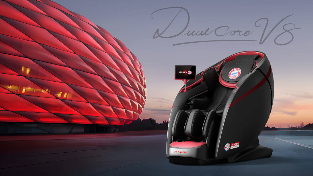 Fotel masujący IREST Dual Core V8 Czarno-czerwony Wygląd design wizualizacja prezentacja Oficjalny licencjowany fotel FC Bayern Monachium Dla fana FC Bayern Monachium