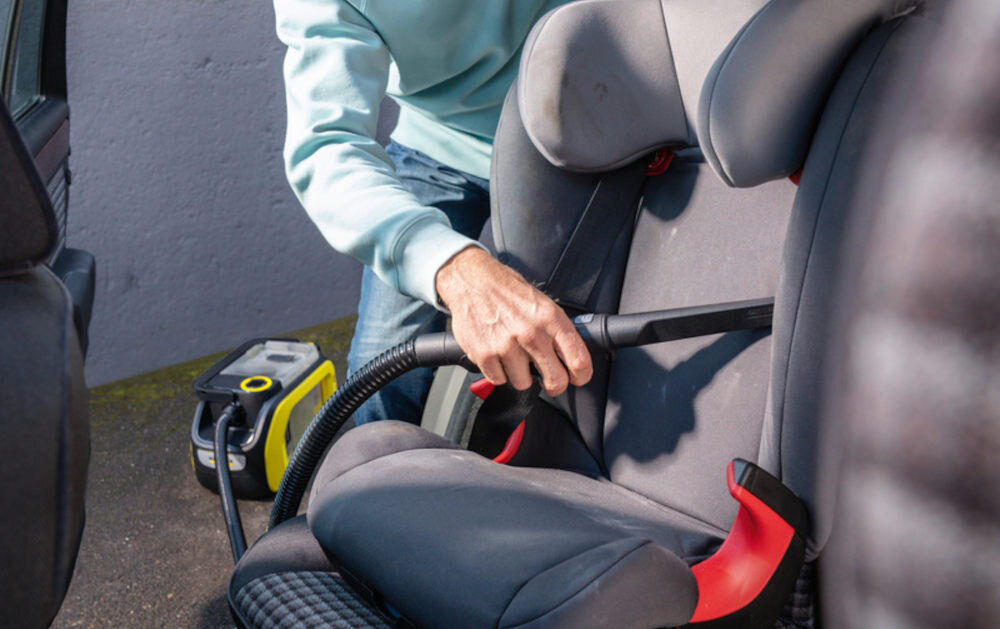 Odkurzacz KARCHER SE 3-18 Compact 1.081-500.0 Mocna turbina ssąca moc Skuteczne działanie odsysanie brudnej wody wąż spryskująco-ssący długość ssawki do tapicerki i szczelin precyzja czyszczenie