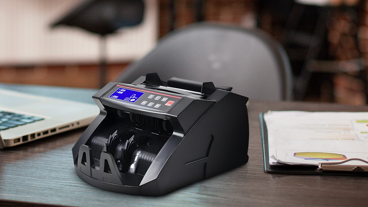 Liczarka nominałowa do banknotów EXTRALINK UV MGF Czarny, liczenie, banknoty, bank, finanse, na białym tle liczarka frontem prawo skos