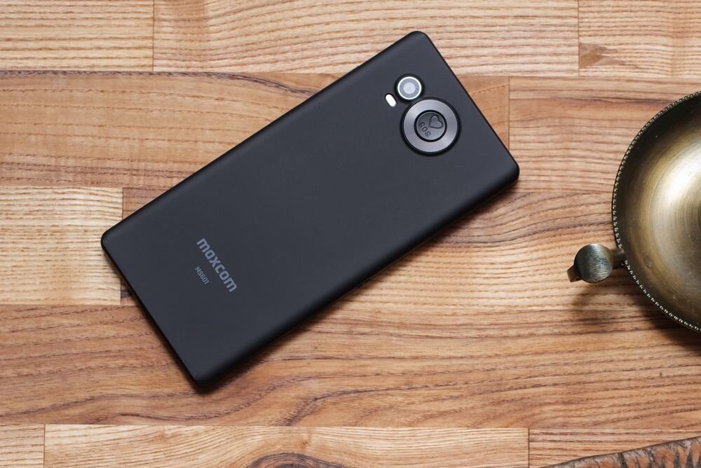 Smartfon MAXCOM MS601 aparat 8Mpx i 5Mpx zdjęcia i wideorozmowy