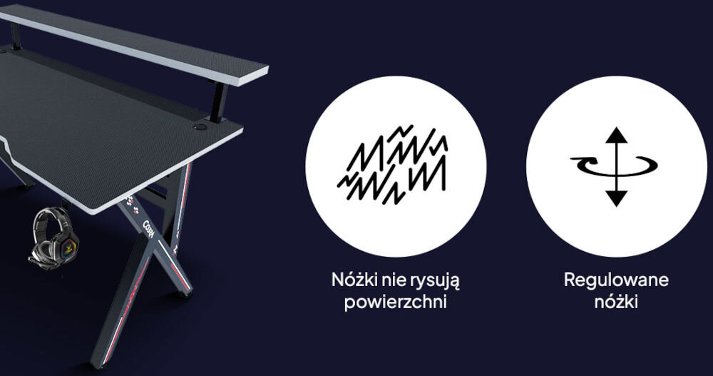 Obraz przedstawia biurko gamingowe z ciemnym blatem i półką, z zawieszonymi słuchawkami. Obok znajdują się dwa okrągłe symbole z tekstem: \'Nóżki nie rysują powierzchni\' i \'Regulowane nóżki\'.