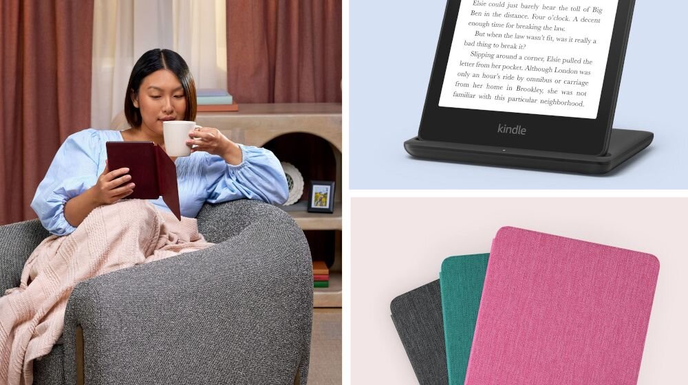 Kobieta siedzi na fotelu, trzymając kubek i czytnik e-booków w czerwonym etui. Obok widoczny jest czytnik Kindle z wyświetlonym tekstem oraz trzy kolorowe etui w różnych kolorach.