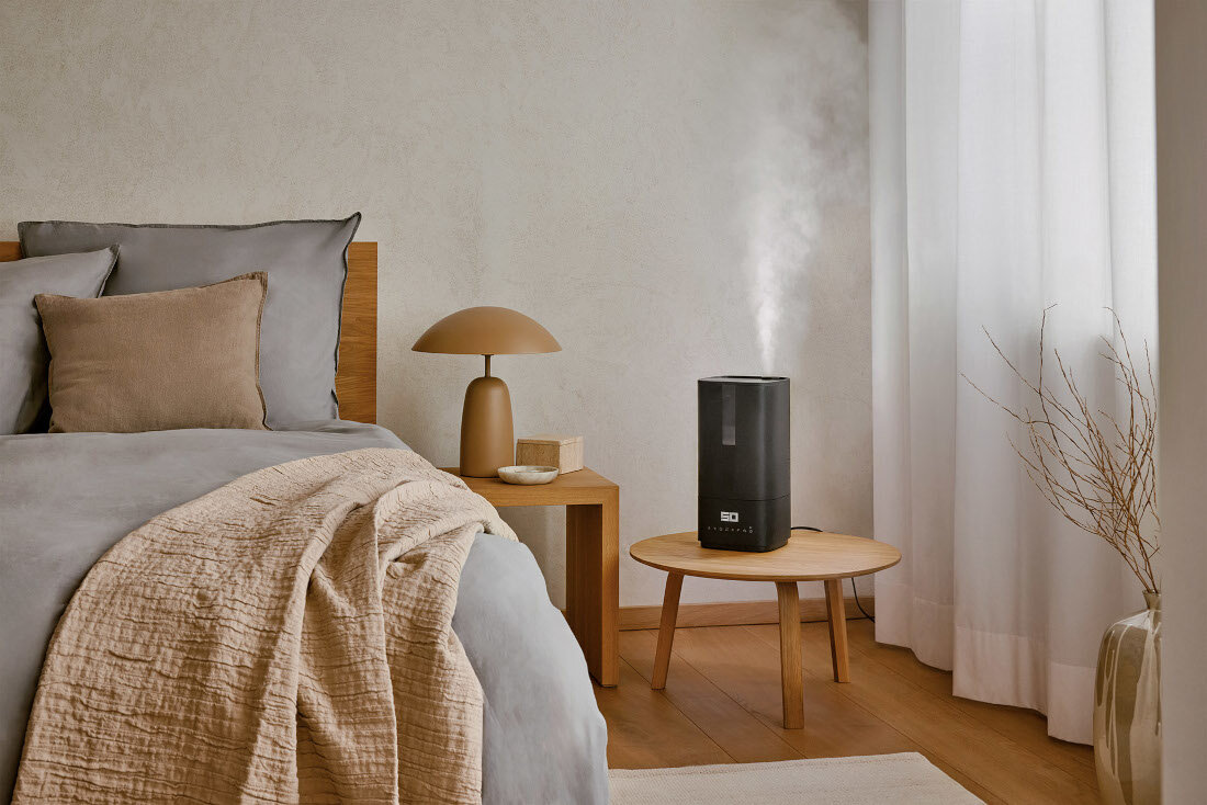 Nawilżacz ultradźwiękowy STADLER FORM Oliwier Czarny wygląd prezentacja wizualizacja design Klimat w każdym wnętrzu