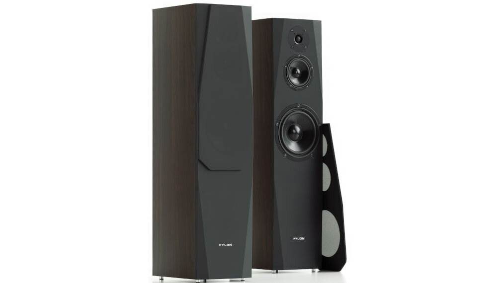 Kolumna głośnikowa PYLON AUDIO Sapphire 31 polska produkcja i eleganckie wykończenie, kolumny głośnikowe po skosie na białym tle