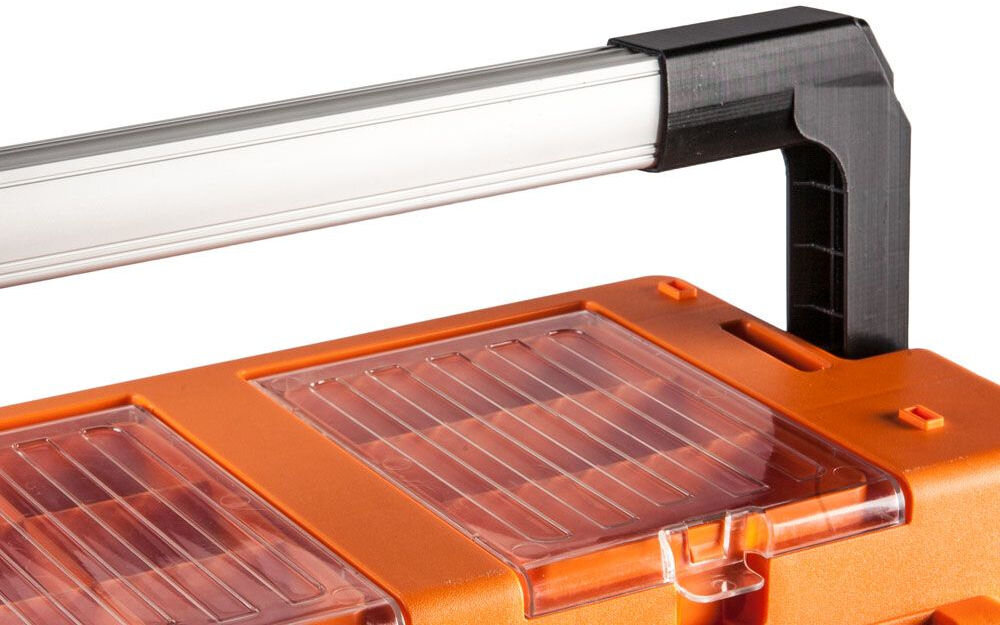 Skrzynka narzędziowa NEO TOOLS 84-105 aluminiowy uchwyt łatwe przenoszenie wygoda transportu