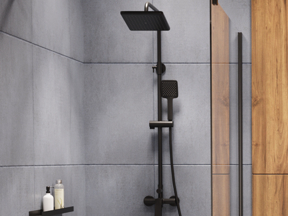 DESZCZOWNIA Z BATERIĄ INVENA lifestyle łazienka prysznic szara betonowa ściana zestaw kolor czarny