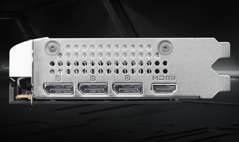 Karta graficzna MSI GeForce RTX 5050 Ventus 2X OC 8GB Zbliżenie na metalowy wspornik montażowy z widocznymi portami wideo, obejmującymi trzy gniazda DisplayPort i jedno HDMI