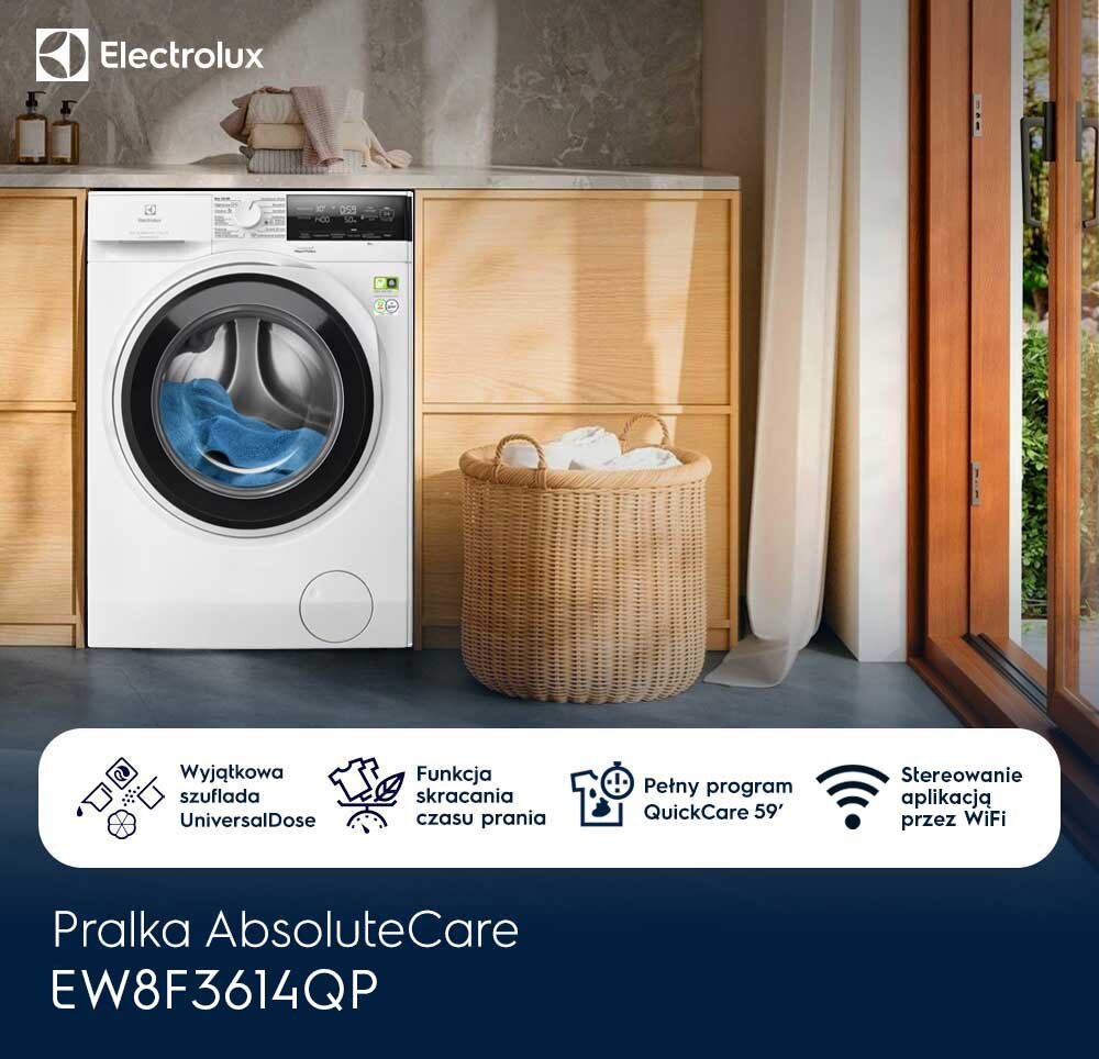 Pralka Electrolux z widocznym logo, umieszczona w jasnej kuchni, obok kosza na pranie. Na dole widoczny tekst: \'Pralka AbsoluteCare EW8F3614QP\'.