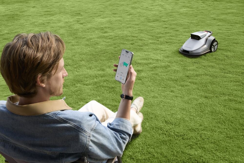 Robot koszący TERRAMOW V600 Bez przewodu ograniczającego Bluetooth/Wi-Fi 600 m2, obrzeża, krawędzie, koszenie, kosiarka, Robot koszący przytnikający krawędź trawnika przy chodniku.   