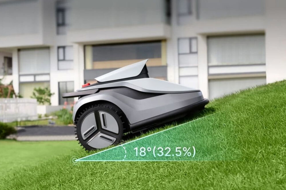 Robot koszący TERRAMOW V600 Bez przewodu ograniczającego Bluetooth/Wi-Fi 600 m2, wzniesienie, stacja, silnik, kosiarka, Robot koszący wjeżdżający na strome zbocze trawnika.   