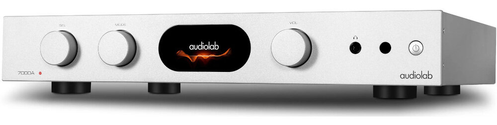 Audiolab 7000A przedwzmacniacz gramofonowy MM JFET korekcja RIAA niski szum naturalne brzmienie winylu, wzmacniacz po skosie na białym tle